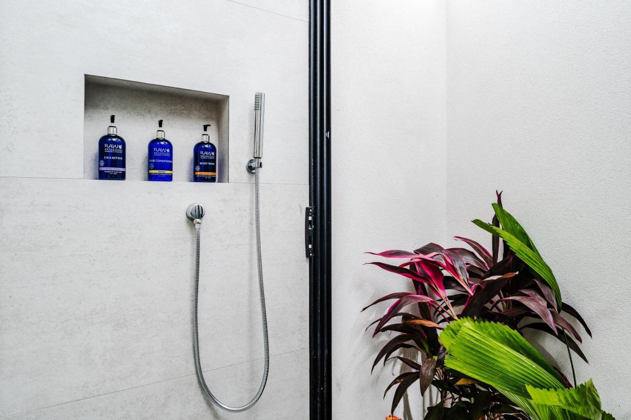 Mvillas Luxury Villas With Beach Club Access & Sauna 塔马林多 外观 照片