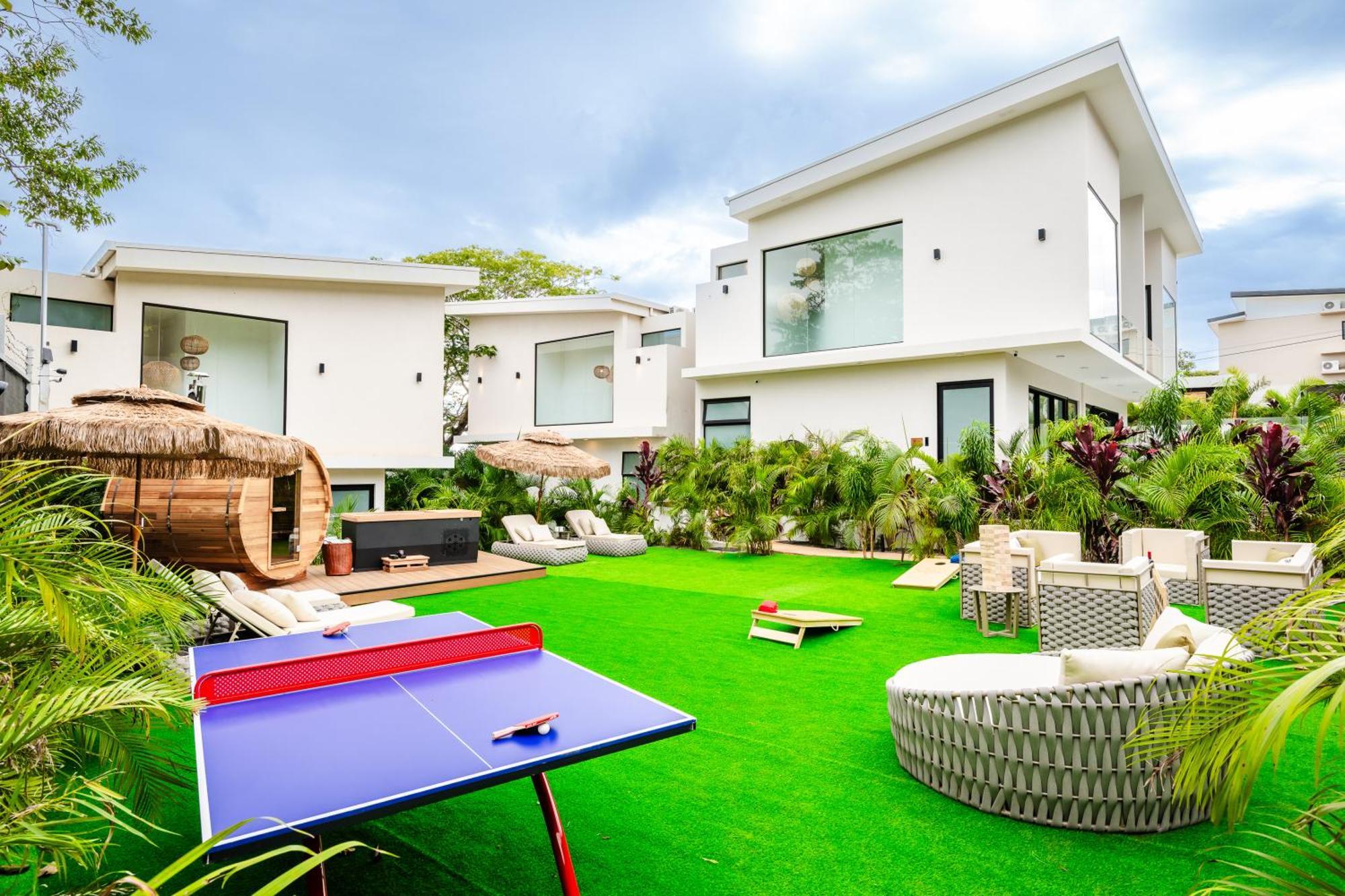 Mvillas Luxury Villas With Beach Club Access & Sauna 塔马林多 外观 照片